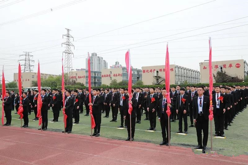 品读北京八维研修学院文化之燃烧激情