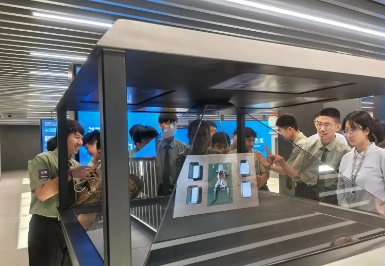 北京八维研修学院：大学生“回炉”职校是就业市场发出的清醒信号