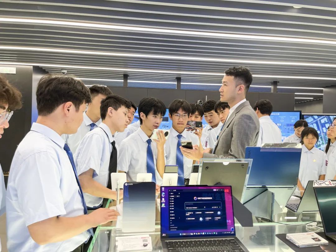 数字经济浪潮袭来，北京八维研修学院锚定人才新坐标