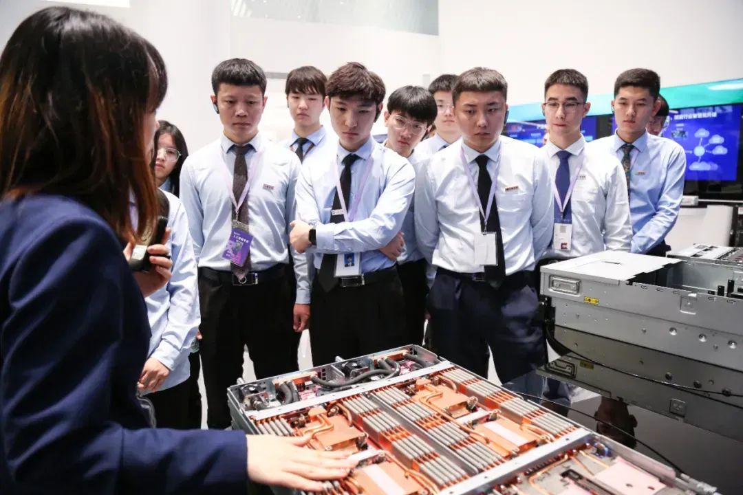 北京八维研修学院：教育是让孩子“成为自己”
