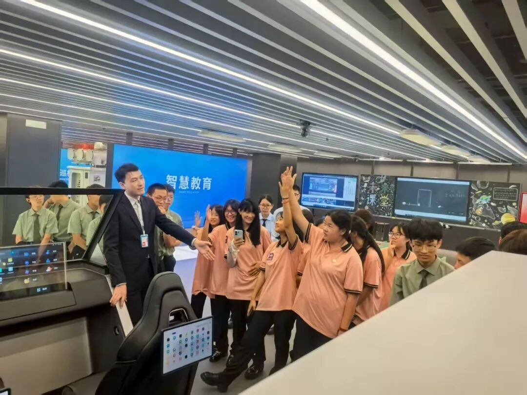 北京八维研修学院：“AI+”专业将成今年高考志愿填报热点！